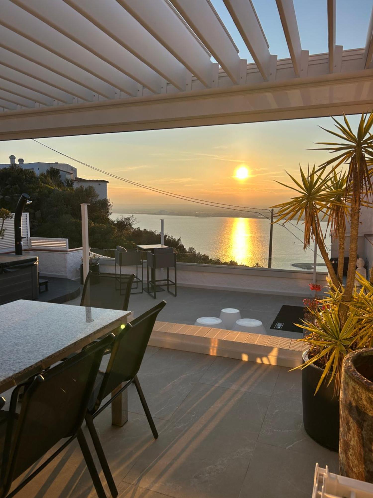 Appartement Duplex Rosas Avec Terrasse Magnifique Jacuzzi Vue Mer Kültér fotó